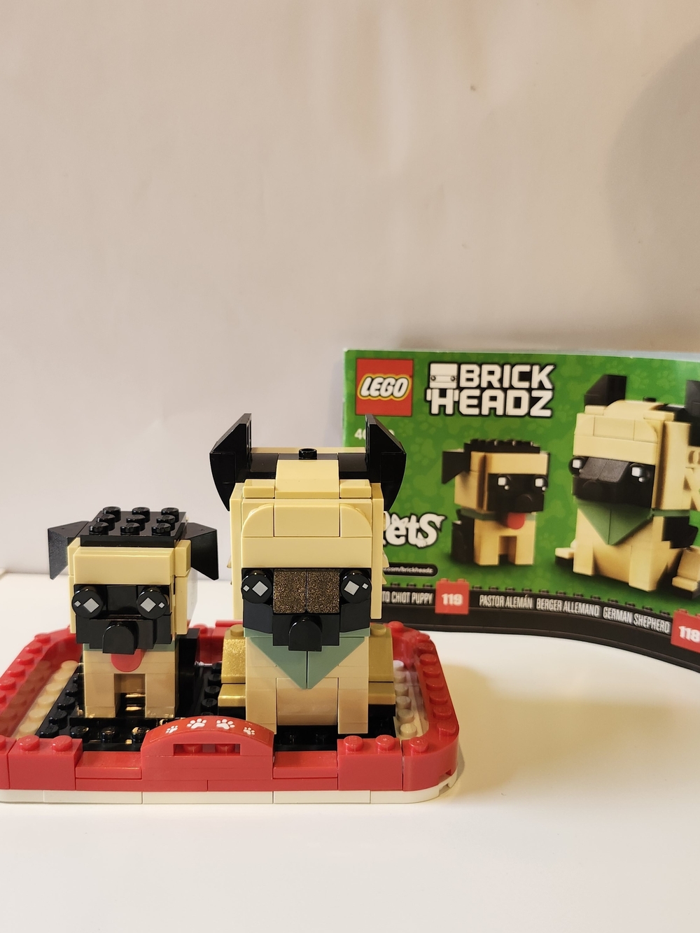 LEGO 40440 Brick Headz Pets German Shepherd Dog & Puppy Box And Manual Included